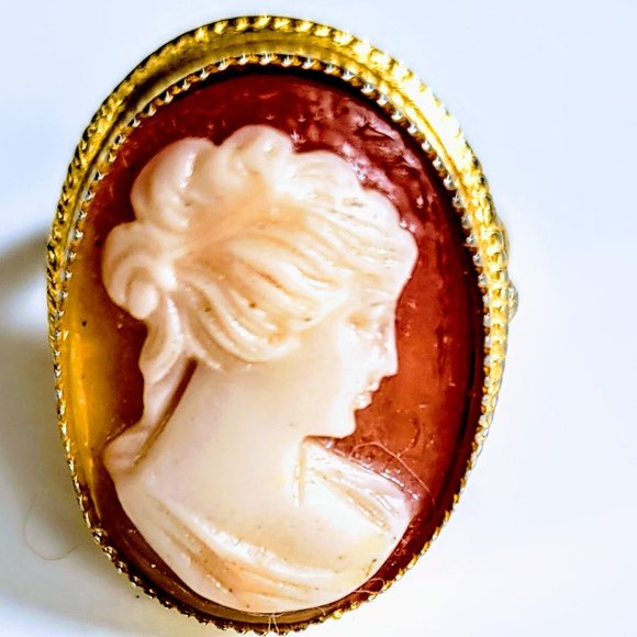 Authentic Vintage Cameo Locket Necklace & Ring - Picture 5 of 8
